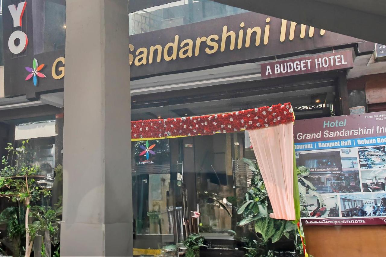 Flagship Grand Sandarshini Inn Near Mgbs Bus Station 海得拉巴 外观 照片