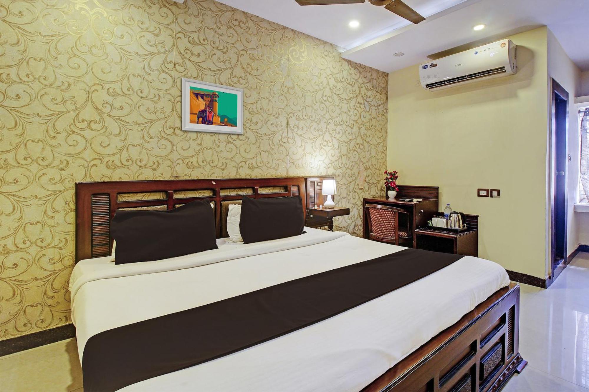 Flagship Grand Sandarshini Inn Near Mgbs Bus Station 海得拉巴 外观 照片