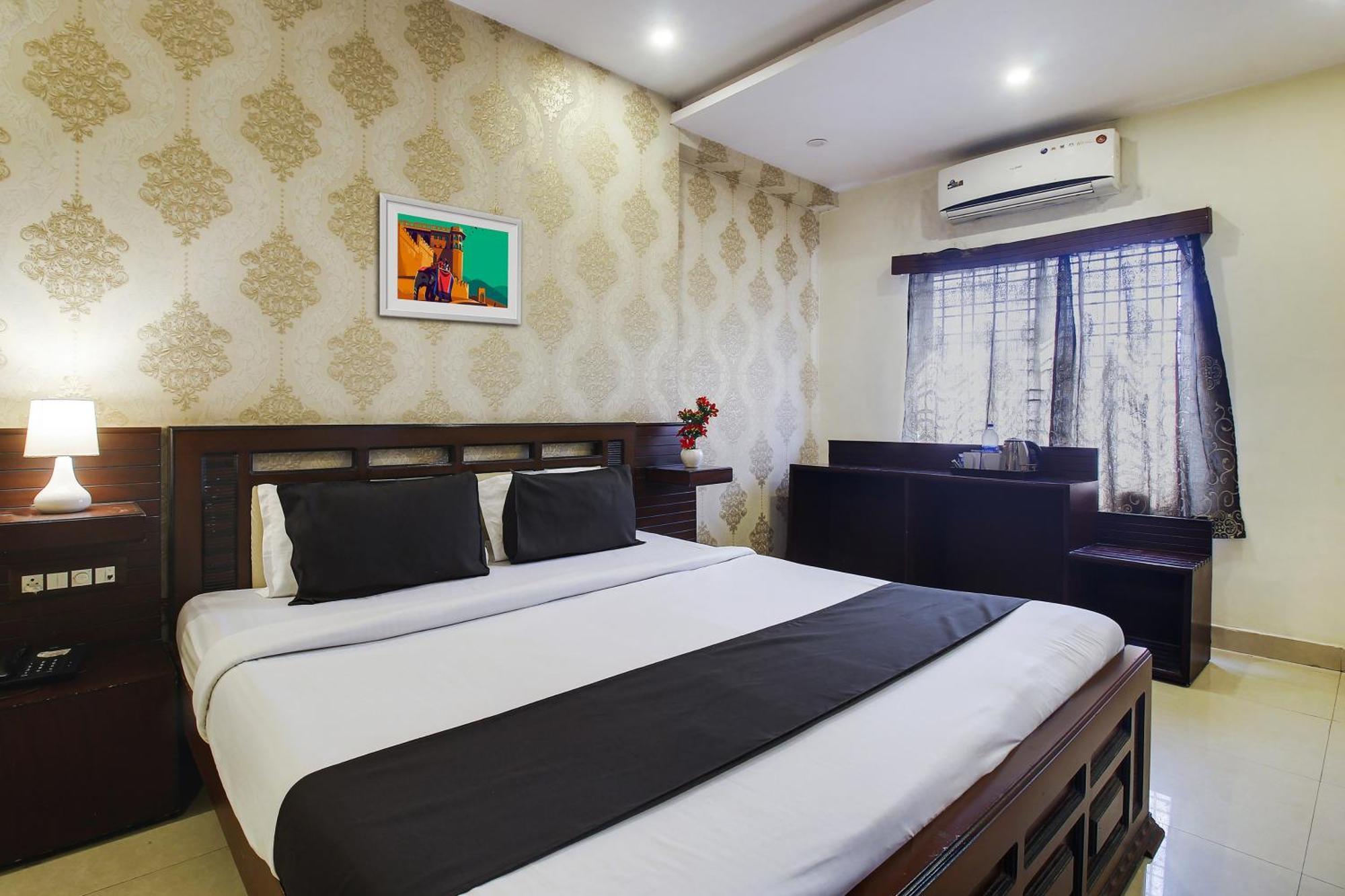 Flagship Grand Sandarshini Inn Near Mgbs Bus Station 海得拉巴 外观 照片